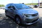 2019 Chrysler Pacifica Touring - Image 3