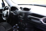 2017 Jeep Renegade Latitude - Image 5
