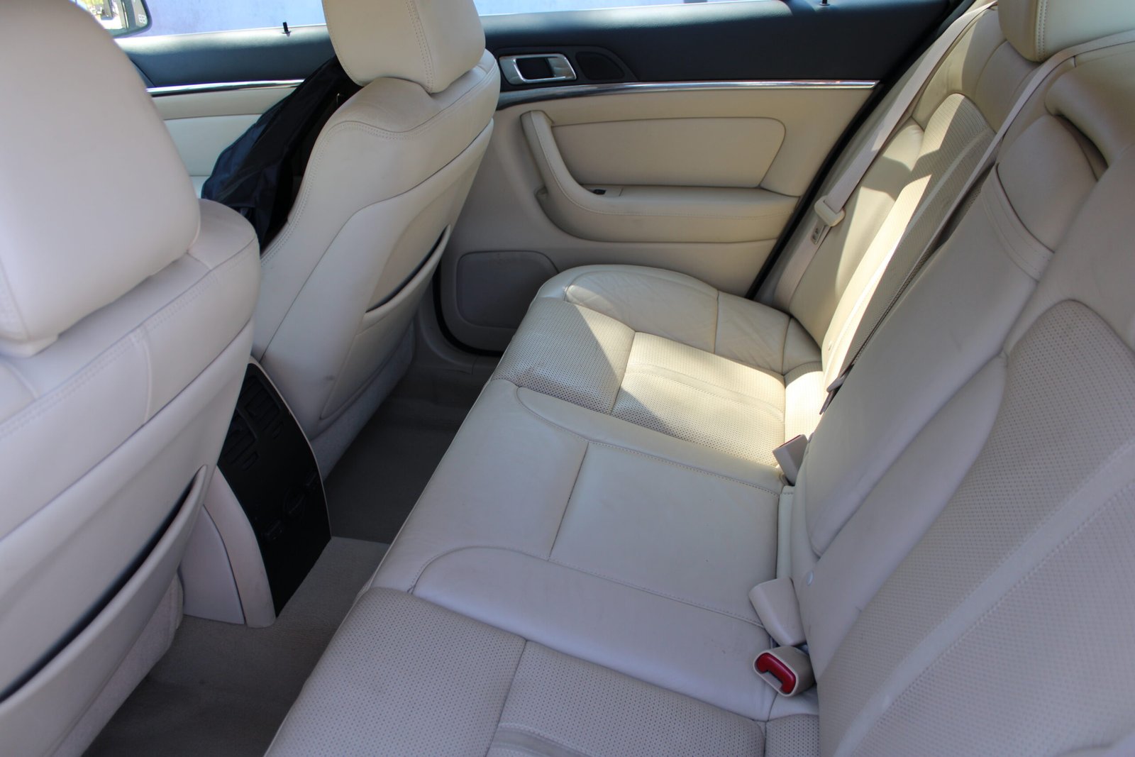2009 Lincoln MKS - Photo 3