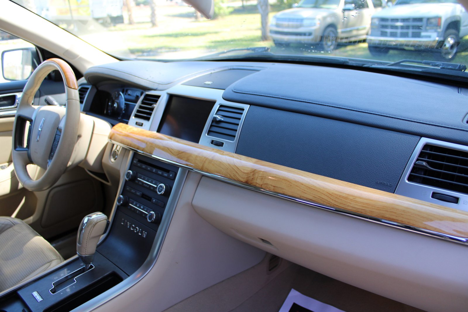 2009 Lincoln MKS - Photo 5