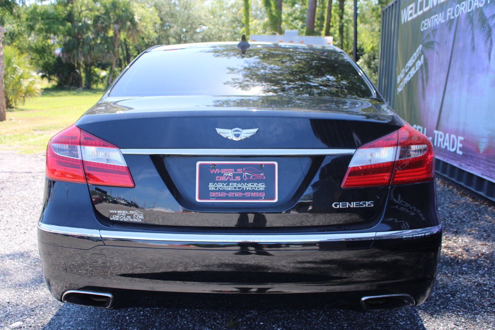 2013 Hyundai Genesis - Photo 3