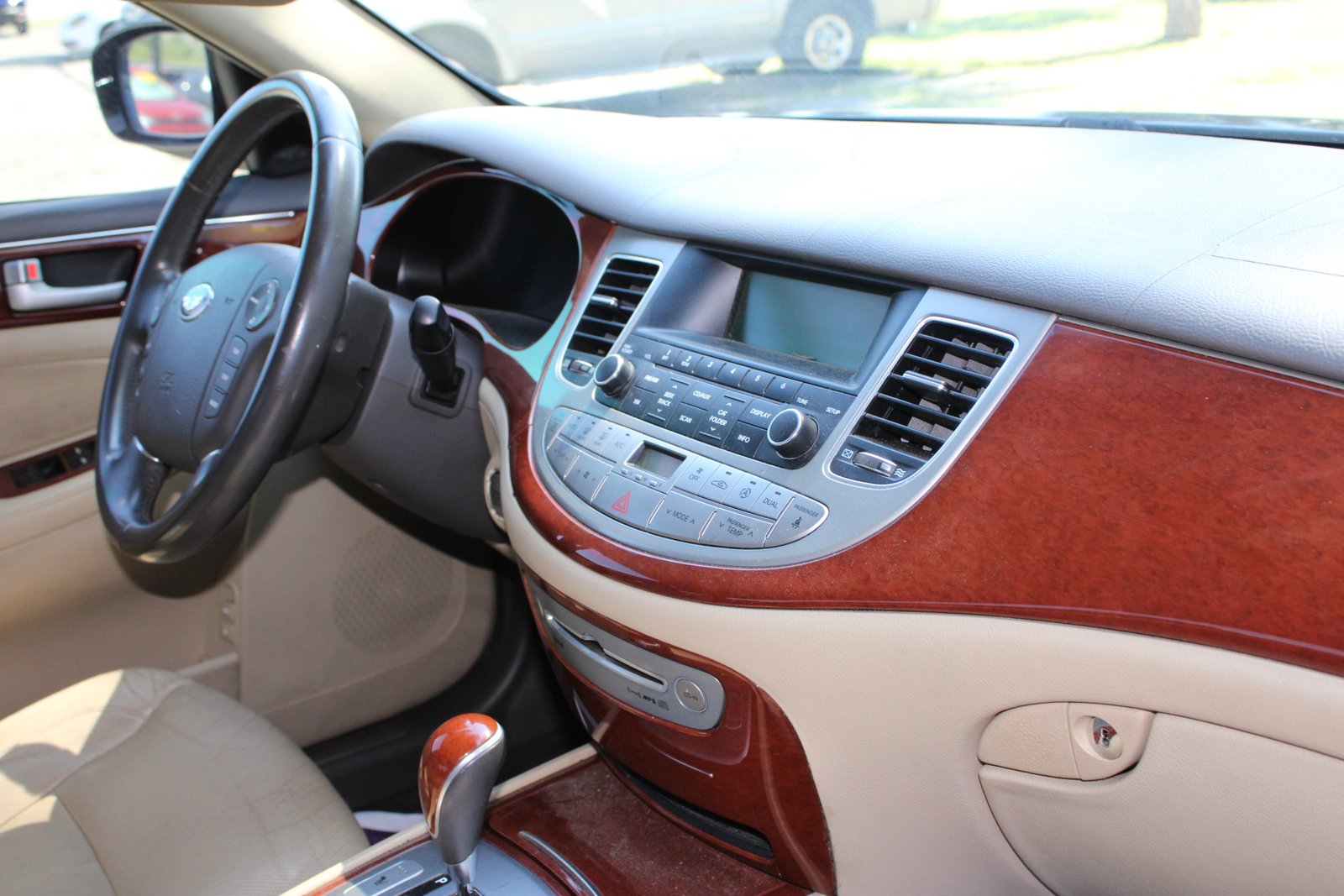 2013 Hyundai Genesis - Photo 5