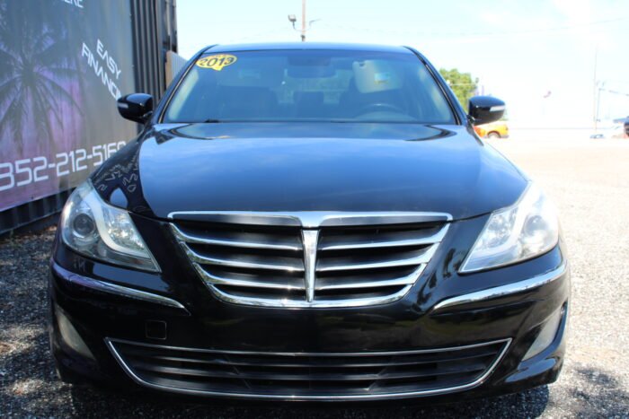 2013 Hyundai Genesis - Photo 9