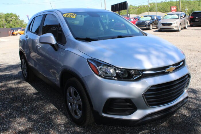 2018 Chevrolet Trax LS - Photo 11